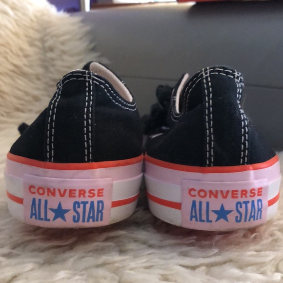 Women’s Converse by Millie Bobby Brown size 7 - Picture 4 of 4